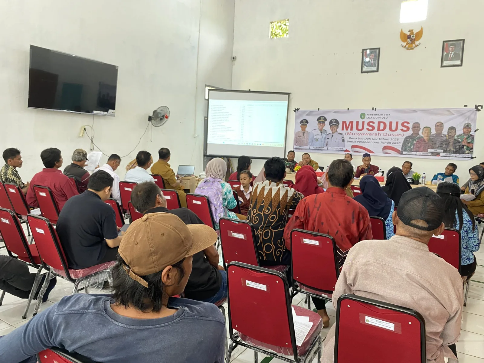 Musyawarah Dusun 1 Karya Indah dan Dusun 5 Batu Hitam