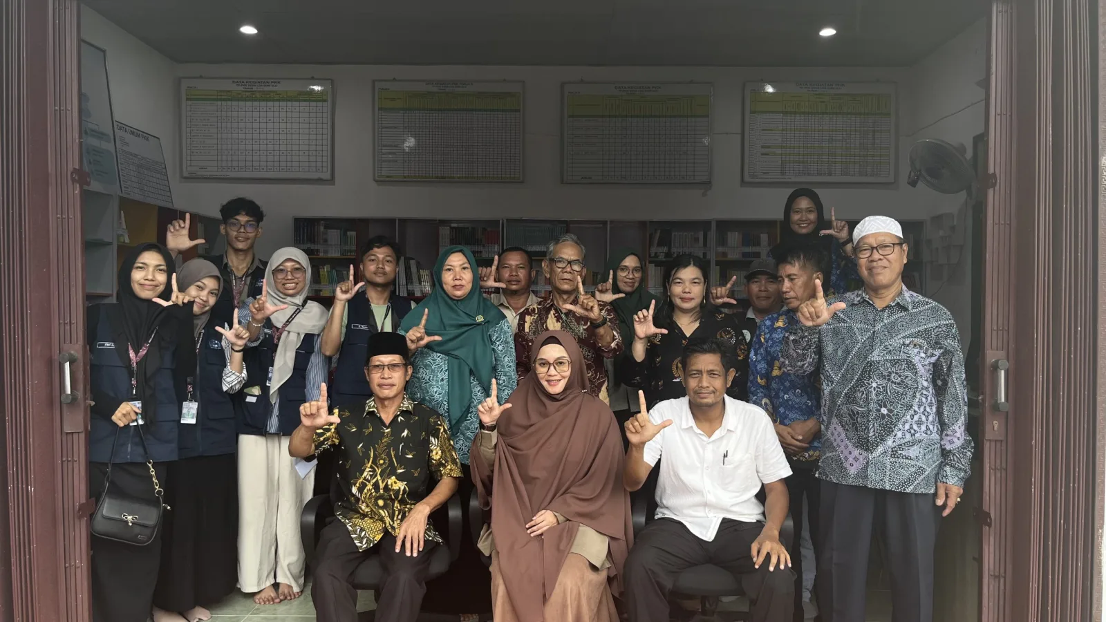 "Misi Hijau Desa: DLH Kukar Tertarik dengan Loa Duri Ulu, Ada Apa?"