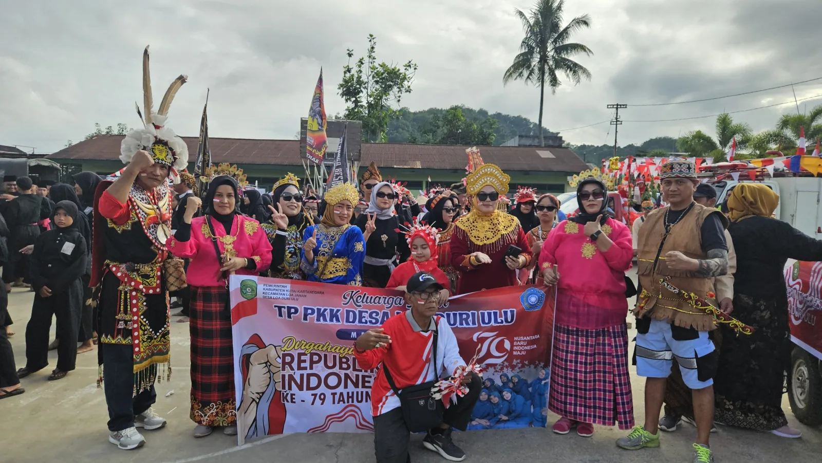 Partisipasi Pawai Kecamatan dari Pemerintah Desa Loa Duri Ulu