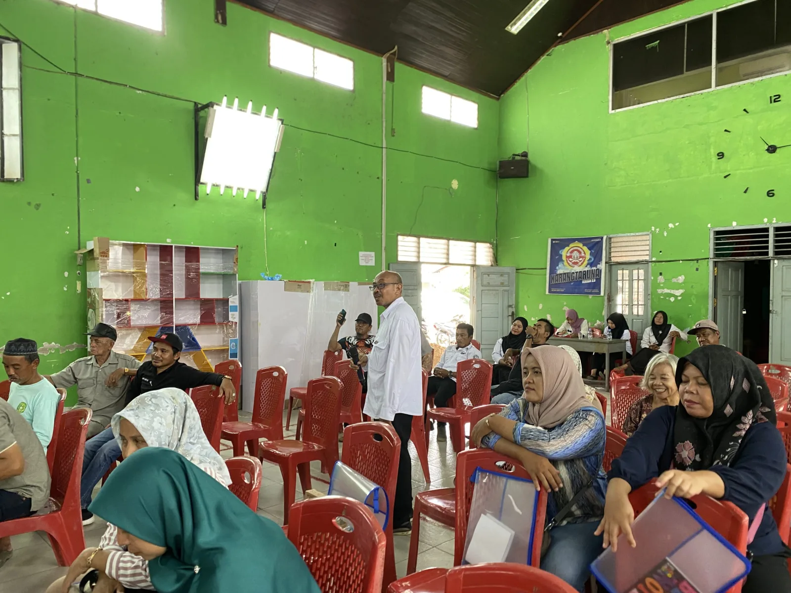 Sosialisasi PHBS Mencegah Penyakit Menular