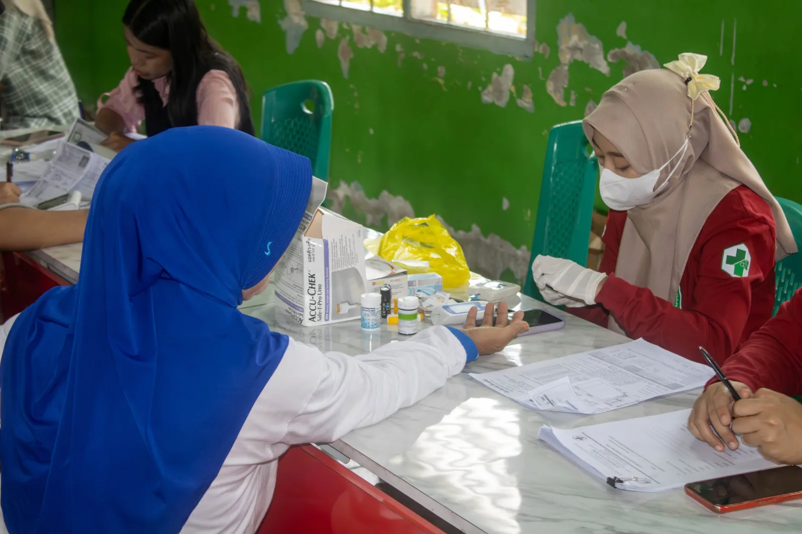 Puskesmas Loa Duri Ulu dan Pemerintah Desa Cek Kesehatan Bekerja Sama dengan Prodia