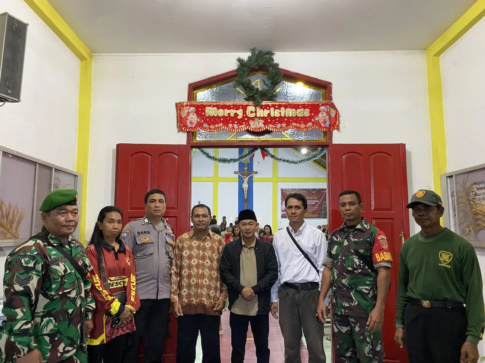 Kunjungan Malam Natal Ke Gereja Katholik St. Yohanes