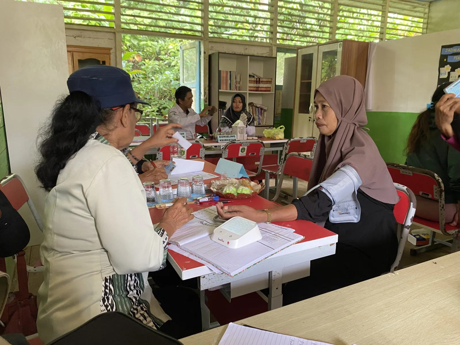 “Warga Antusias Ikuti Posbindu Masaping, Pulang Membawa Sembako”