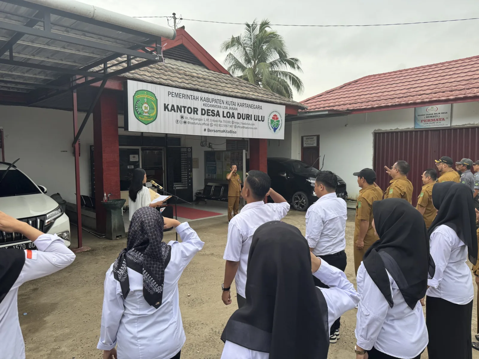 Pelaksanaan Rutin Apel Pagi Pemerintah Desa