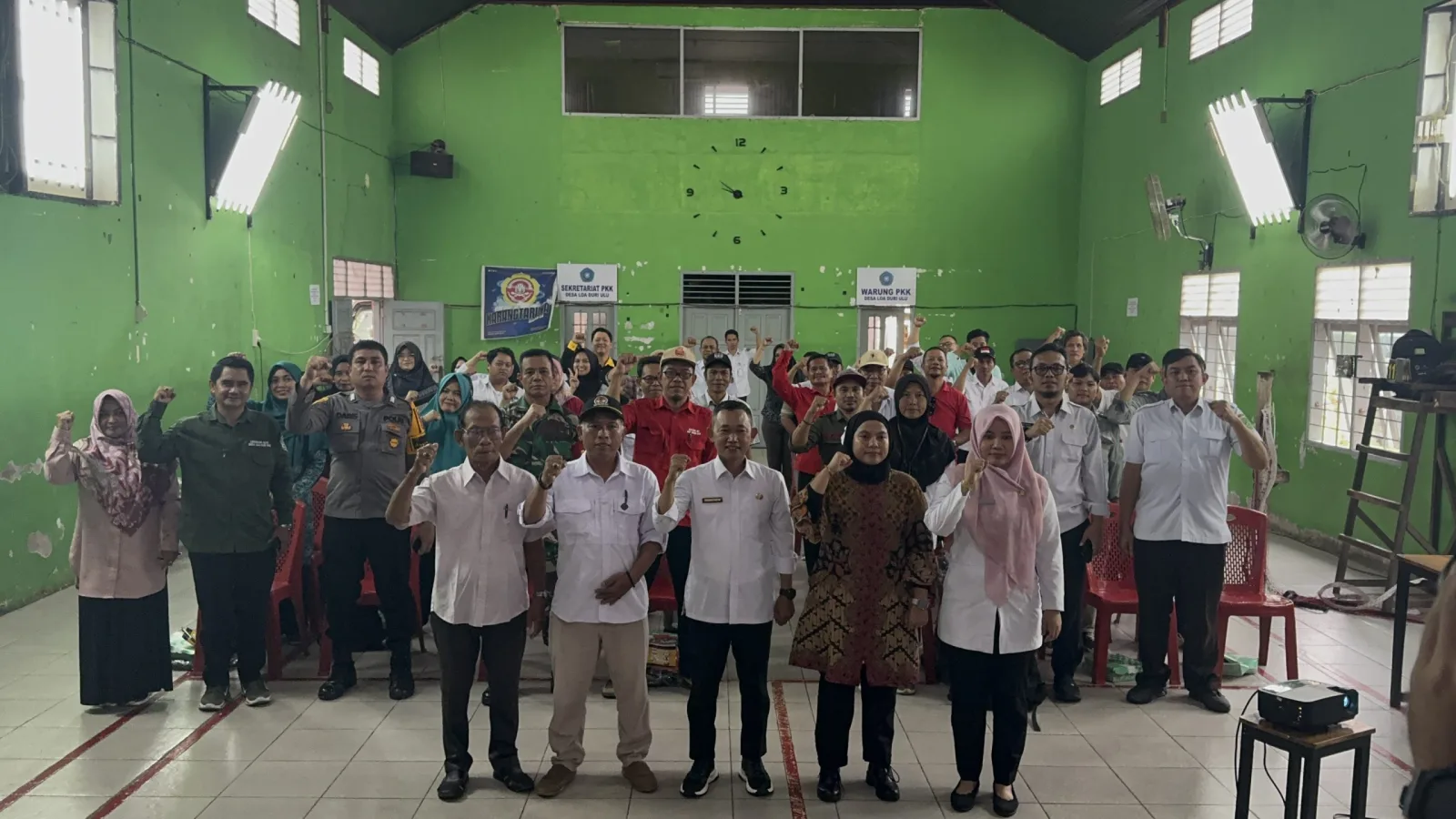 Sosialisasi dan Pelatihan SP4N-Lapor Desa Loa Duri Ulu