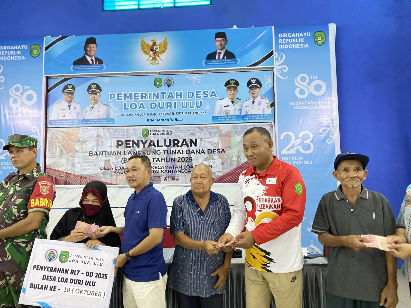 “Transparan, Begini Suasana Penyaluran BLT Oktober di Loa Duri Ulu”