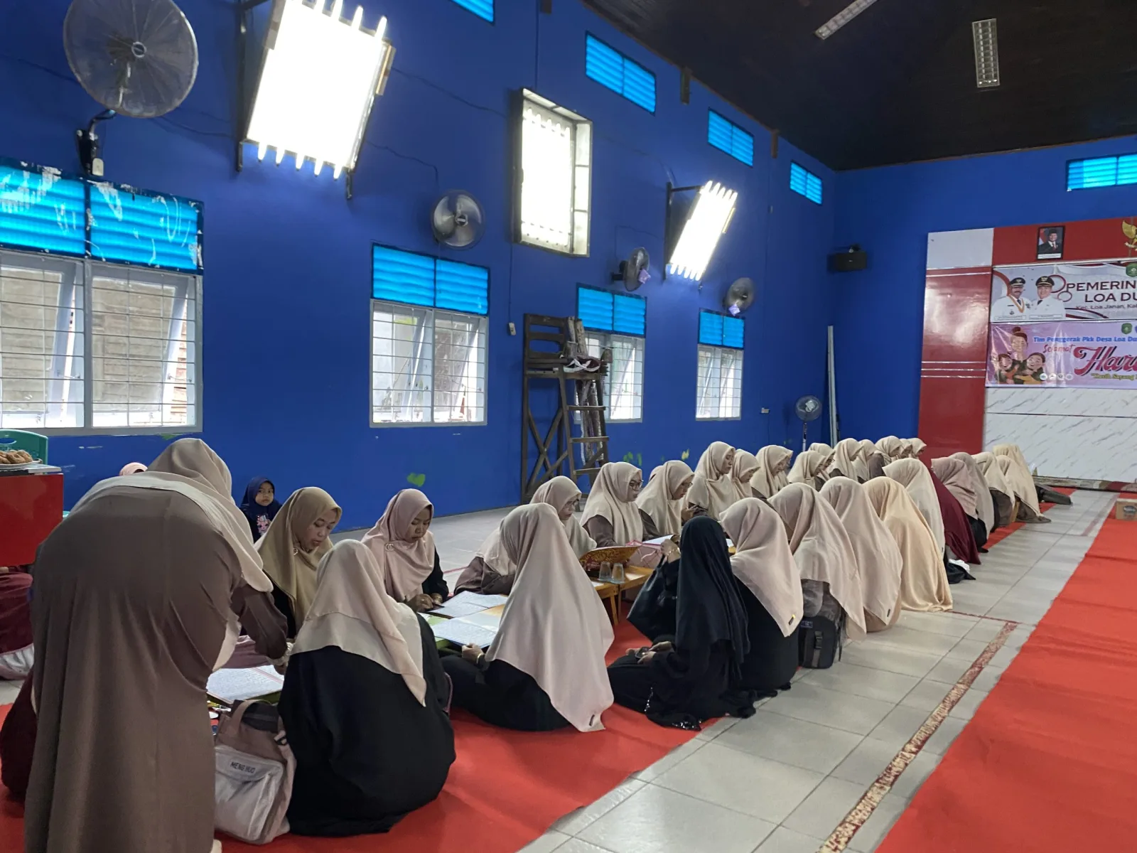 Khataman Al-Qur'an Kelompok Muslimah Qur'anic Loa Duri