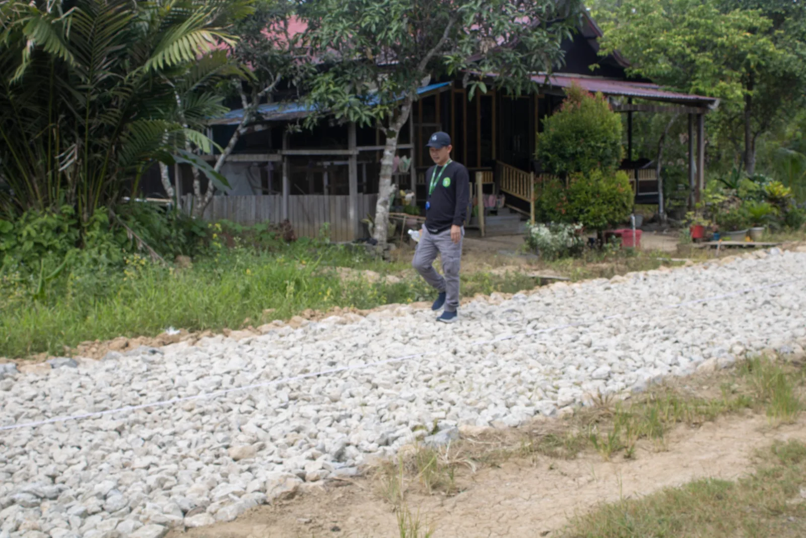 Survey Rencana Kegiatan Tim Pelaksana Kegiatan Semenisasi Jalan RT.13 Dusun Masaping