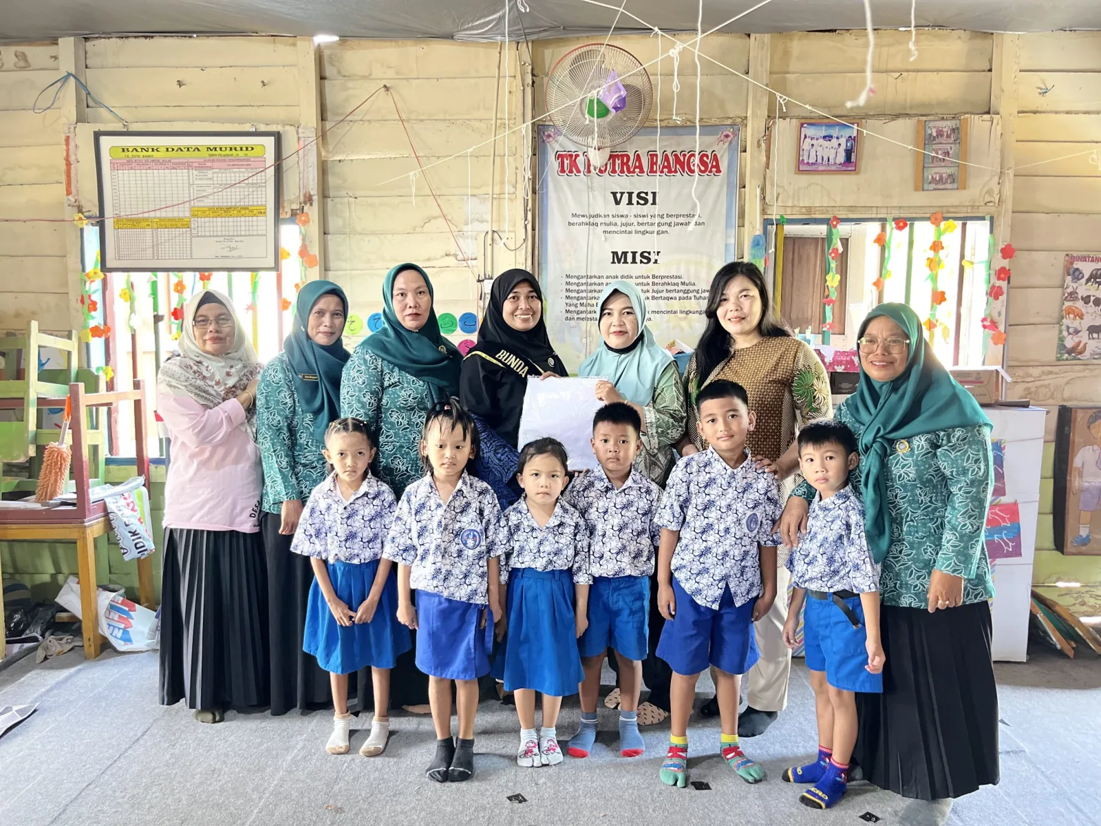 Heboh dan Edukatif! Bunda PAUD Loa Duri Ulu Ajak Anak PAUD Belajar Sambil Bergembira