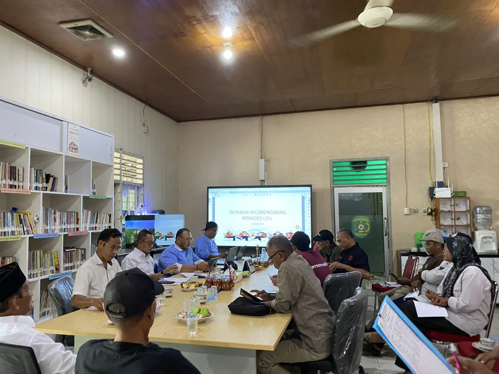 Pemdes Loa Duri Ulu Matangkan Arah Pembangunan: Rapat Tim RPJMDes Digelar Bersama Kepala Dusun, BPD, dan LPM