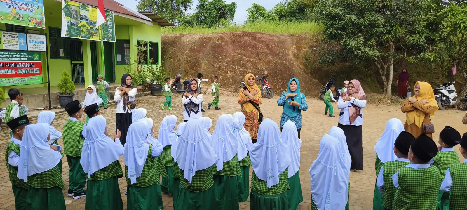 Sosialisasi Transisi PAUD Ke SD Oleh Bunda Paud Desa Loa Duri Ulu