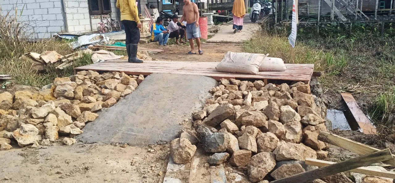 Pembangunan Gorong-Gorong Jalan RT.09/03 Sumber Dana ADD Tahap 2 Tahun 2025