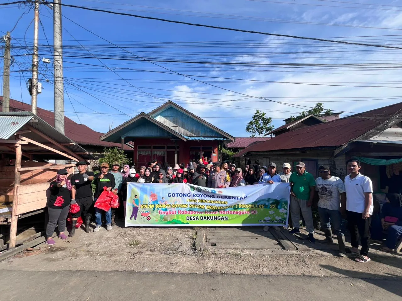 Gotong Royong Serentak Pemerintah Desa Bakungan (BBGRM)