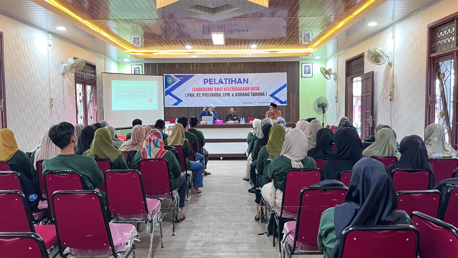 Pelatihan Leadershif Bagi Kelembagaan Desa (PKK,RT,Posyandu,LPM,& Karang Taruna)