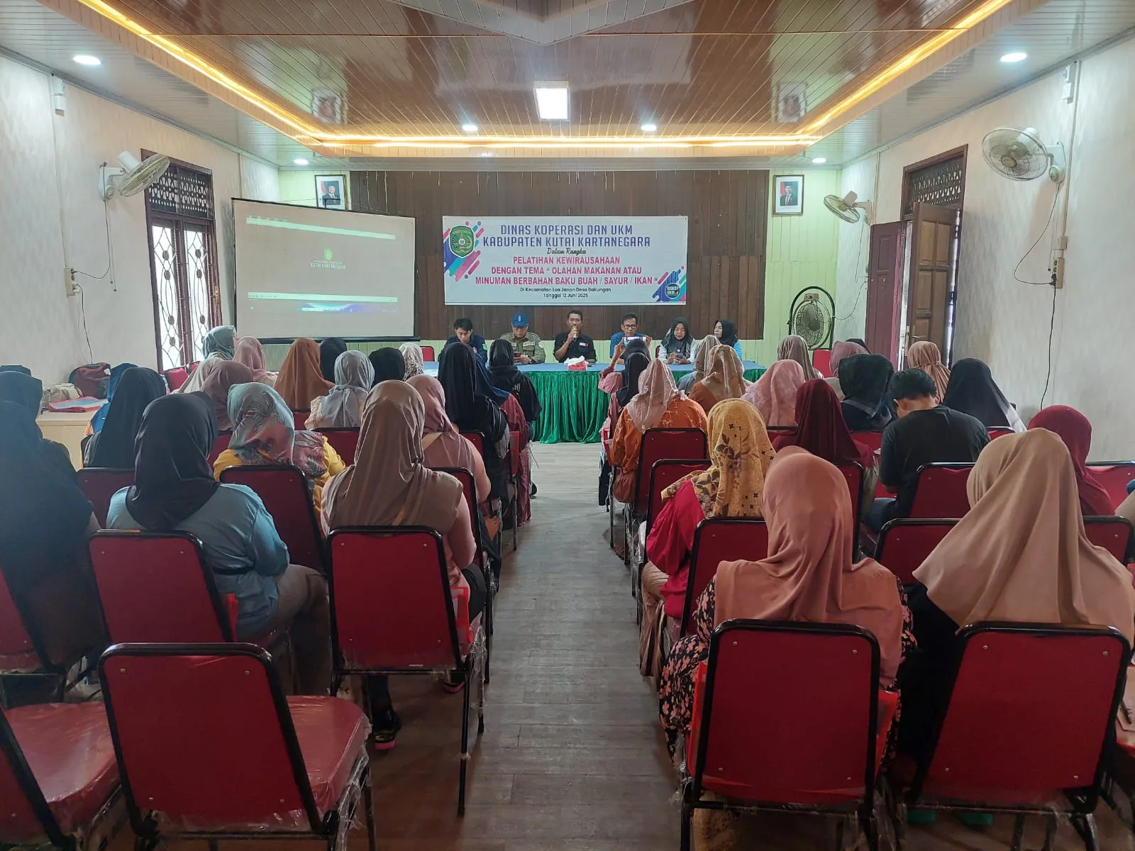 Pemerintah Desa Bakungan Gelar Pelatihan Kewirausahaan Bersama Dinas Koperasi dan UKM