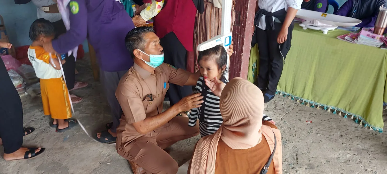 Kegiatan Posyandu Teratai RT 10