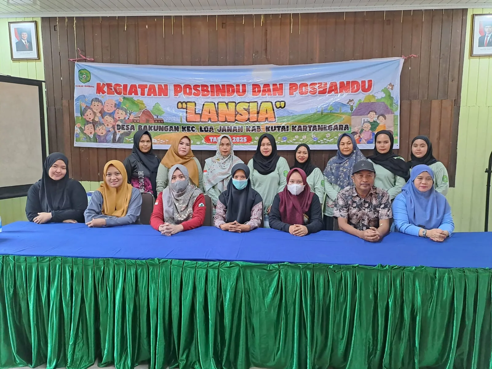 Kegiatan Pemeriksaan Posbindu Yang Bekerjasama Dengan Klinik Prodia Untuk Warga Desa Bakungan