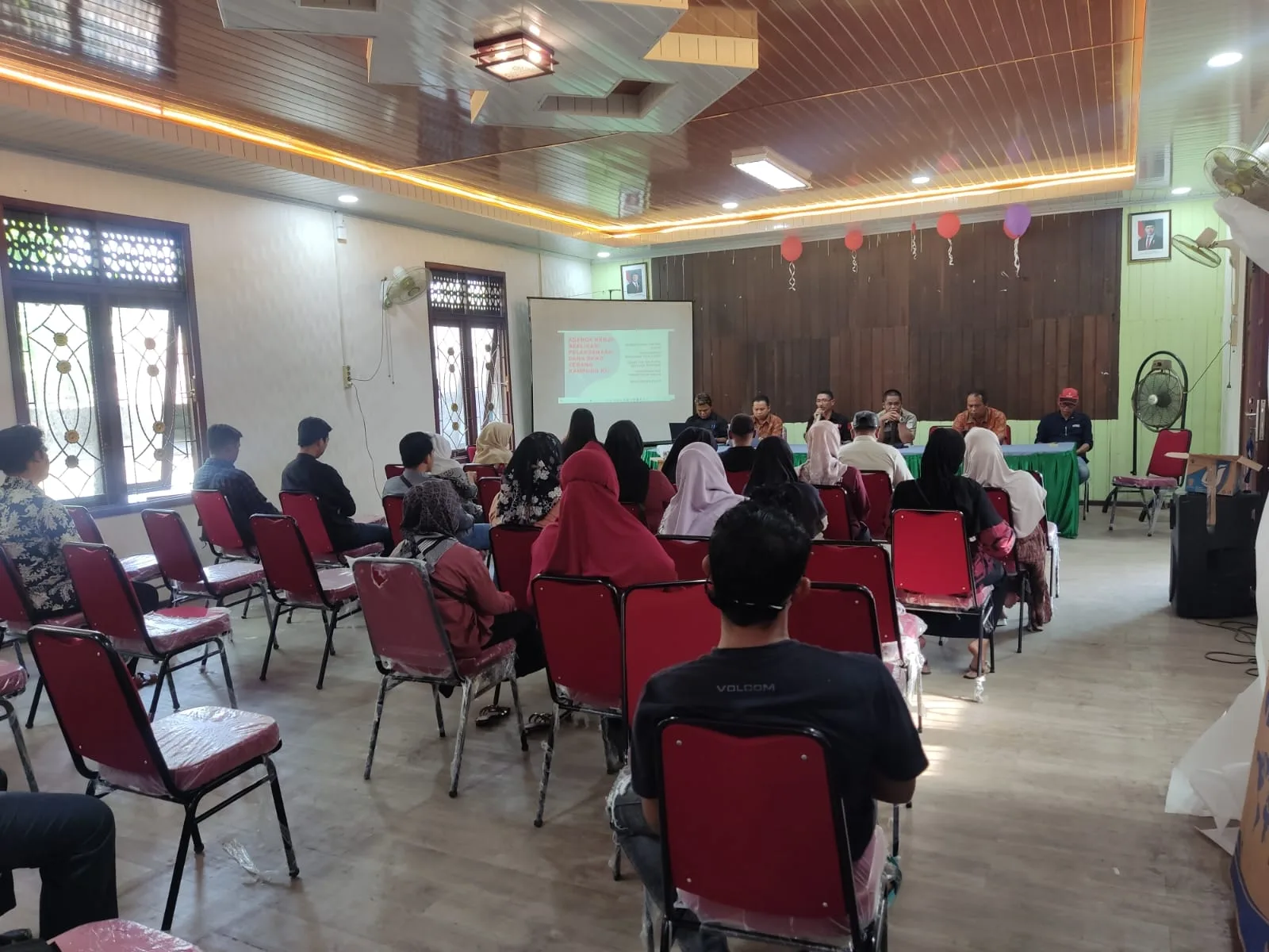Musyawarah Tentang Realisasi Pelaksanaan Dana BKKD “Terang Kampungku”