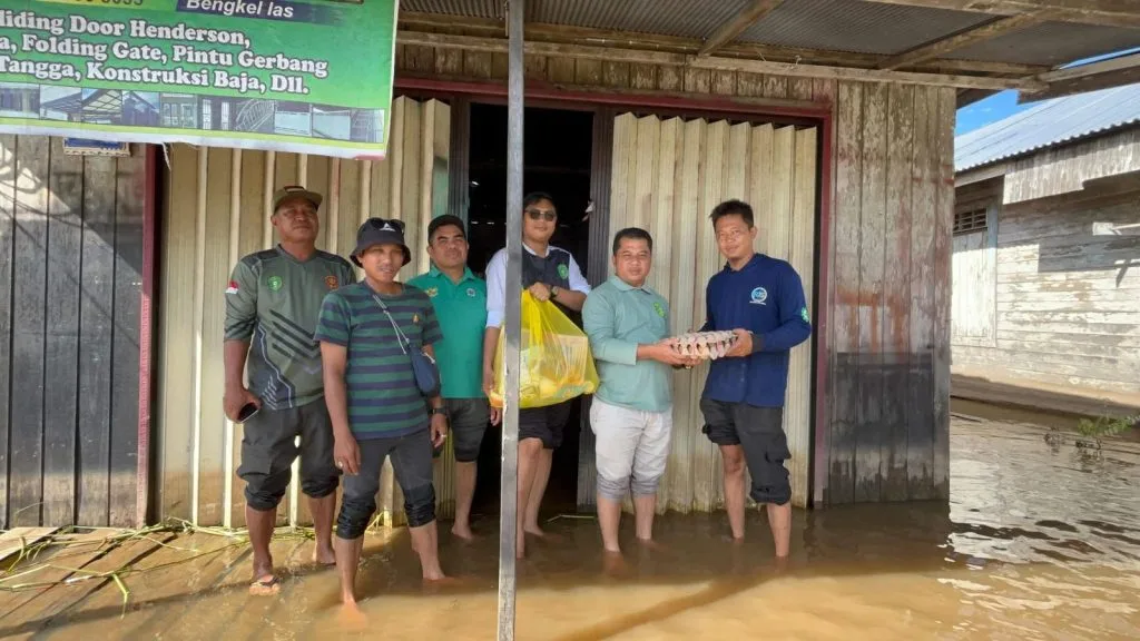 Peduli Sesama, Pemerintah Desa Kota Bangun Ulu Salurkan Bantuan untuk Warga Terdampak Banjir
